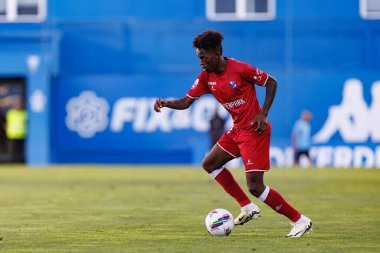 Felix Correia, Liga Portekiz maçı sırasında Estoril Praia ve Gil Vicente FC takımları arasında Estadio Antonio Coimbra da Mota 'da görüldü.