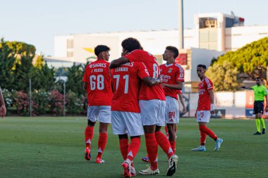 Gustavo Varela, Benfica Kampüsü 'ndeki SL Benfica B ve SCU Torreense takımları arasında oynanan Liga Portekiz 2 maçında gol attıktan sonra kutlama yaparken görüldü.