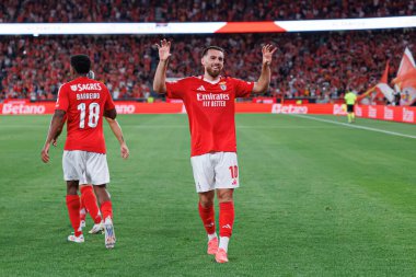 Orkun Kokcu, Liga Portekiz maçında SL Benfica ve CF Estrela Amadora takımları arasında attığı gol sonrasında Estadio Da Luz 'da (Maciej Rogowski)