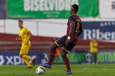 SCU Torreense ve Portimonense SC (Maciej Rogowski) takımları arasında Liga Portekiz 2 maçında görülen Stopira)