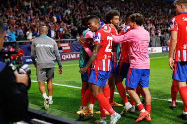 Atletico takımı, Atletico de Madrid ve Red Bull Leipzig (Maciej Rogowski) takımları arasında oynanan UEFA Şampiyonlar Ligi maçında attığı gol sonrasında Jose Maria Gimenez ile kutlama yaparken görüldü.)
