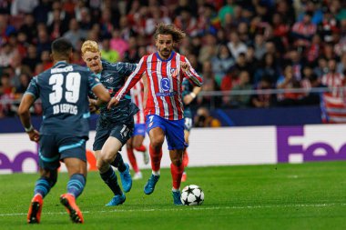 Nicolas Seiwald, Antoine Griezmann UEFA Şampiyonlar Ligi maçında Atletico de Madrid ve Red Bull Leipzig (Maciej Rogowski) takımları arasında görüldü.)