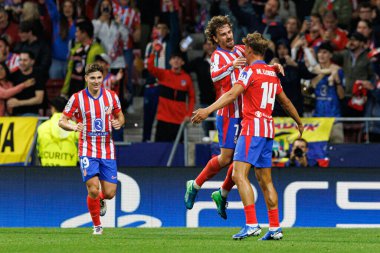 Antoine Griezmann, Atletico de Madrid ve Red Bull Leipzig (Maciej Rogowski) takımları arasındaki UEFA Şampiyonlar Ligi maçında gol attıktan sonra kutlama yaparken görüldü.)