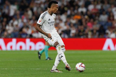 Eder Militao, Real Madrid FC ve RCD Espanyol de Barcelona takımları arasında Estadio Santiago Bernabeu (Maciej Rogowski)