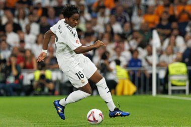 Endrick, Real Madrid FC ve RCD Espanyol de Barcelona takımları arasında Estadio Santiago Bernabeu (Maciej Rogowski)