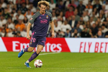 Alex King, Real Madrid FC ve RCD Espanyol de Barcelona takımları arasında Estadio Santiago Bernabeu (Maciej Rogowski)