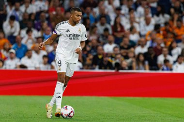 Estadio Santiago Bernabeu 'da Real Madrid FC ve RCD Espanyol de Barcelona takımları arasında oynanan LaLiga EA SPORTS maçı sırasında Kylian Mbappe görüldü (Maciej Rogowski)