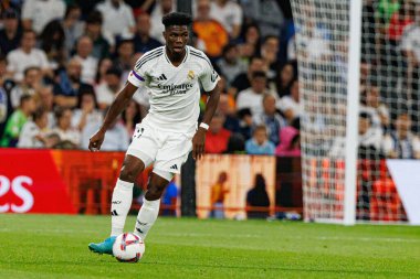 Aurelien Tchouameni, Estadio Santiago Bernabeu 'da Real Madrid FC ve RCD Espanyol de Barcelona takımları arasında oynanan EA SPORTS maçı sırasında görüldü (Maciej Rogowski)