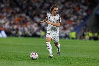 Luka Modriç, Real Madrid FC ve RCD Espanyol de Barcelona takımları arasında Estadio Santiago Bernabeu (Maciej Rogowski)