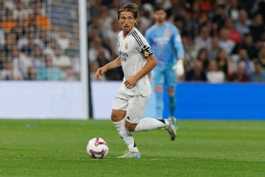Luka Modriç, Real Madrid FC ve RCD Espanyol de Barcelona takımları arasında Estadio Santiago Bernabeu (Maciej Rogowski)