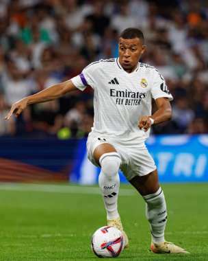 Estadio Santiago Bernabeu 'da Real Madrid FC ve RCD Espanyol de Barcelona takımları arasında oynanan LaLiga EA SPORTS maçı sırasında Kylian Mbappe görüldü (Maciej Rogowski)