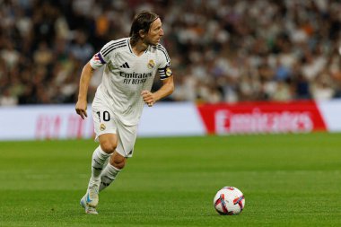 Luka Modriç, Real Madrid FC ve RCD Espanyol de Barcelona takımları arasında Estadio Santiago Bernabeu (Maciej Rogowski)