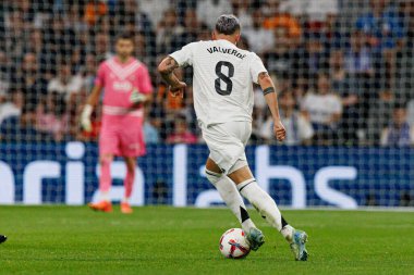 Estadio Santiago Bernabeu 'da Real Madrid FC ve RCD Espanyol de Barcelona takımları arasında oynanan LaLiga EA SPORTS maçı sırasında X görüldü (Maciej Rogowski)