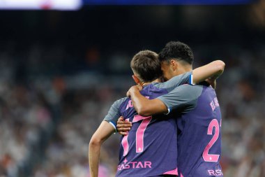 Estadio Santiago Bernabeu 'da Real Madrid FC ve RCD Espanyol de Barcelona takımları arasında oynanan maçta Omar El Hilali ile kendi kalesini kutlarken görüldü. (Maciej Rogowski))