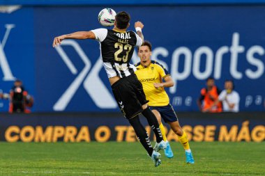 Isaac, Liga Portekiz maçı sırasında Estoril Praia ve CD Nacional takımları arasında Estadio Antonio Coimbra da Mota 'da görüldü.