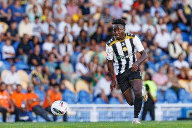 Arvin Appiah, Liga Portekiz maçı sırasında Estoril Praia ve CD Nacional takımları arasında Estadio Antonio Coimbra da Mota 'da görüldü.