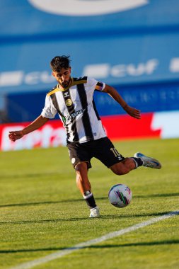 Luis Esteves, Liga Portekiz maçı sırasında Estoril Praia ve CD Nacional takımları arasında Estadio Antonio Coimbra da Mota 'da görüldü.