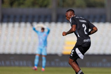 Duplexe Tchamba, Estadio Belediyesi Rio Maior 'daki Casa Pia AC ve Moreirense FC takımları arasında oynanan Liga Portekiz maçında gol attıktan sonra kutluyor (Maciej Rogowski)