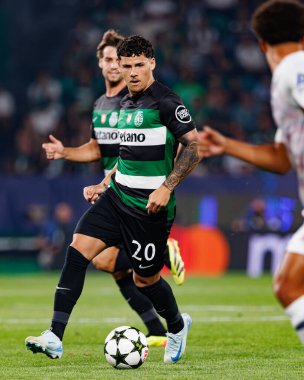 Maximiliano Araujo, UEFA Şampiyonlar Ligi maçında Lille ve Lille (Maciej Rogowski) takımları arasında görüldü.) 