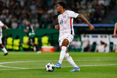 Alexsandro Ribeiro, UEFA Şampiyonlar Ligi maçında Lille ve Lille (Maciej Rogowski) takımları arasında görüldü.) 