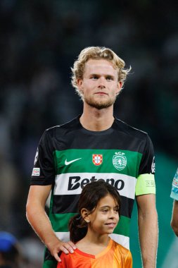 Morten Hjulmand, UEFA Şampiyonlar Ligi maçında Lille ve Lille (Maciej Rogowski) takımları arasında görüldü.) 