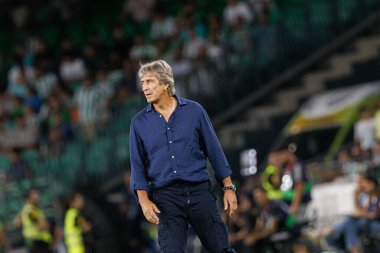 Manuel Pellegrini LaLiga EASPORTS maçı sırasında Real Betis Balompie ve Getafe CF takımları arasında Estadio Benito Villamarin 'de (Maciej Rogowski)