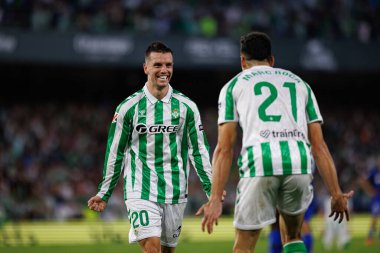 Giovani Lo Celso, Estadio Benito Villamarin 'deki Real Betis Balompie ve Getafe CF takımları arasındaki LaLiga EASPORTS maçında gol attıktan sonra kutluyor (Maciej Rogowski)