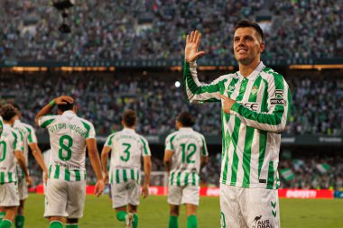 Giovani Lo Celso, Estadio Benito Villamarin 'deki Real Betis Balompie ve Getafe CF takımları arasındaki LaLiga EASPORTS maçında gol attıktan sonra kutluyor (Maciej Rogowski)
