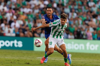 Ez Abde, Juan Iglesias LaLiga EASPORTS maçı sırasında Real Betis Balompie ve Getafe CF takımları arasında Estadio Benito Villamarin 'de (Maciej Rogowski)