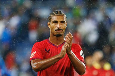 Loic Bade, Estadio Mendizorroza 'da Deportivo Alaves ve Sevilla FC takımları arasında oynanan LaLiga EA SPORTS maçı sırasında görüldü (Maciej Rogowski)