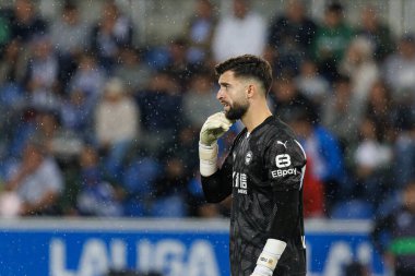 Antonio Sivera, Estadio Mendizorroza 'da Deportivo Alaves ve Sevilla FC takımları arasında oynanan LaLiga EA SPORTS maçı sırasında görüldü (Maciej Rogowski)