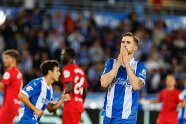 Toni Martinez, Estadio Mendizorroza 'da Deportivo Alaves ve Sevilla FC takımları arasında oynanan LaLiga EA SPORTS maçı sırasında görüldü (Maciej Rogowski)
