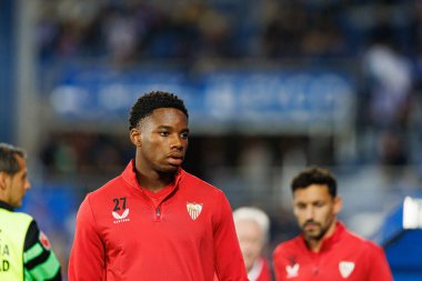 Stanis Idumbo Muzambo, LaLiga EA SPORTS maçı sırasında Estadio Mendizorroza 'da Deportivo Alaves ve Sevilla FC takımları arasında görüldü (Maciej Rogowski)