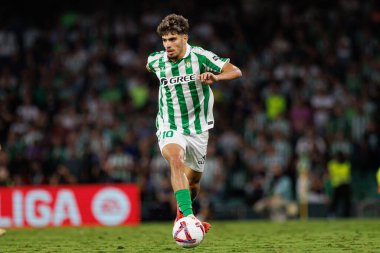 Ez Abde, Abdessamad Ezzalzouli LaLiga EASPORTS maçı sırasında Real Betis Balompie ve RCD Mallorca takımları arasında Estadio Benito Villamarin 'de (Maciej Rogowski)