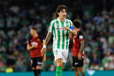 Estadio Benito Villamarin 'de Real Betis Balompie ve RCD Mallorca takımları arasında oynanan LaLiga EASPORTS maçı sırasında Hector Bellerin (Maciej Rogowski)