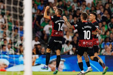 Dani Rodriguez, Real Betis Balompie ve RCD Mallorca takımları arasında LaLiga EASPORTS maçında attığı golün ardından Estadio Benito Villamarin 'de (Maciej Rogowski)