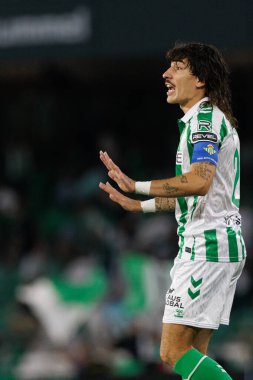Estadio Benito Villamarin 'de Real Betis Balompie ve RCD Mallorca takımları arasında oynanan LaLiga EASPORTS maçı sırasında Hector Bellerin (Maciej Rogowski)
