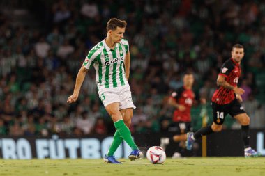 Diego Llorente LaLiga EASPORTS maçı sırasında Real Betis Balompie ve RCD Mallorca takımları arasında Estadio Benito Villamarin (Maciej Rogowski)
