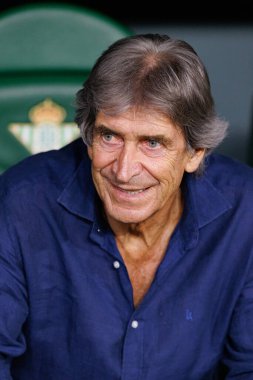 Manuel Pellegrini LaLiga EASPORTS maçı sırasında Real Betis Balompie ve RCD Mallorca takımları arasında Estadio Benito Villamarin (Maciej Rogowski)