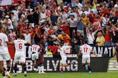 Peque Fernandez, LaLiga EA SPORTS maçında Sevilla FC ve Real Valladolid takımları arasında Estadio Ramon Sanchez Pizjuan (Maciej Rogowski)
