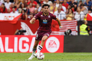 Estadio Ramon Sanchez Pizjuan 'da Sevilla FC ve Real Valladolid takımları arasında LaLiga EA SPORTS maçı sırasında görülen Kike Perez (Maciej Rogowski)