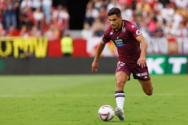Lucas Rosa, LaLiga EA SPORTS maçı sırasında Estadio Ramon Sanchez Pizjuan 'da Sevilla FC ve Real Valladolid takımları arasında görüldü (Maciej Rogowski)