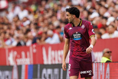 Estadio Ramon Sanchez Pizjuan 'da Sevilla FC ve Real Valladolid takımları arasında LaLiga EA SPORTS maçı sırasında görülen Kike Perez (Maciej Rogowski)