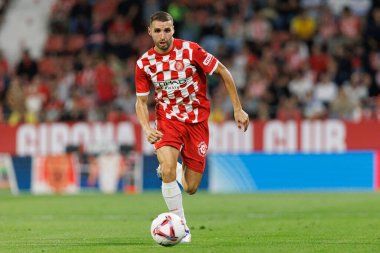 Estadi Montilivi 'de Girona FC ve Rayo Vallecano takımları arasında LaLiga EA SPORTS maçı sırasında görülen Abel Ruiz (Maciej Rogowski)