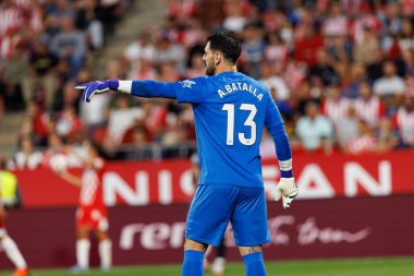 Augusto Batalla, LaLiga EA SPORTS maçı sırasında Girona FC ve Rayo Vallecano takımları arasında Estadi Montilivi 'de görüldü (Maciej Rogowski)