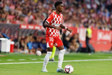 Yaser Asprilla, Girona FC ve Rayo Vallecano takımları arasında Estadi Montilivi 'de oynanan LaLiga EA SPORTS maçı sırasında görüldü (Maciej Rogowski)