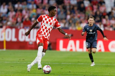 Yaser Asprilla, Girona FC ve Rayo Vallecano takımları arasında Estadi Montilivi 'de oynanan LaLiga EA SPORTS maçı sırasında görüldü (Maciej Rogowski)