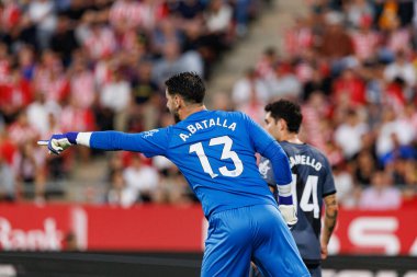 Augusto Batalla, LaLiga EA SPORTS maçı sırasında Girona FC ve Rayo Vallecano takımları arasında Estadi Montilivi 'de görüldü (Maciej Rogowski)