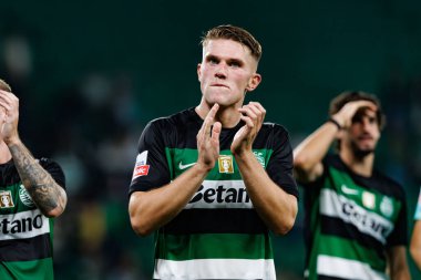 Estadio Jose Alvalade 'de (Maciej Rogowski) Sporting CP ve AVS Futebol SAD takımları arasında oynanan Liga Portekiz maçı sırasında Viktor Gyokeres)