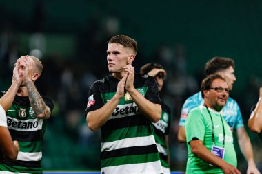Estadio Jose Alvalade 'de (Maciej Rogowski) Sporting CP ve AVS Futebol SAD takımları arasında oynanan Liga Portekiz maçı sırasında Viktor Gyokeres)